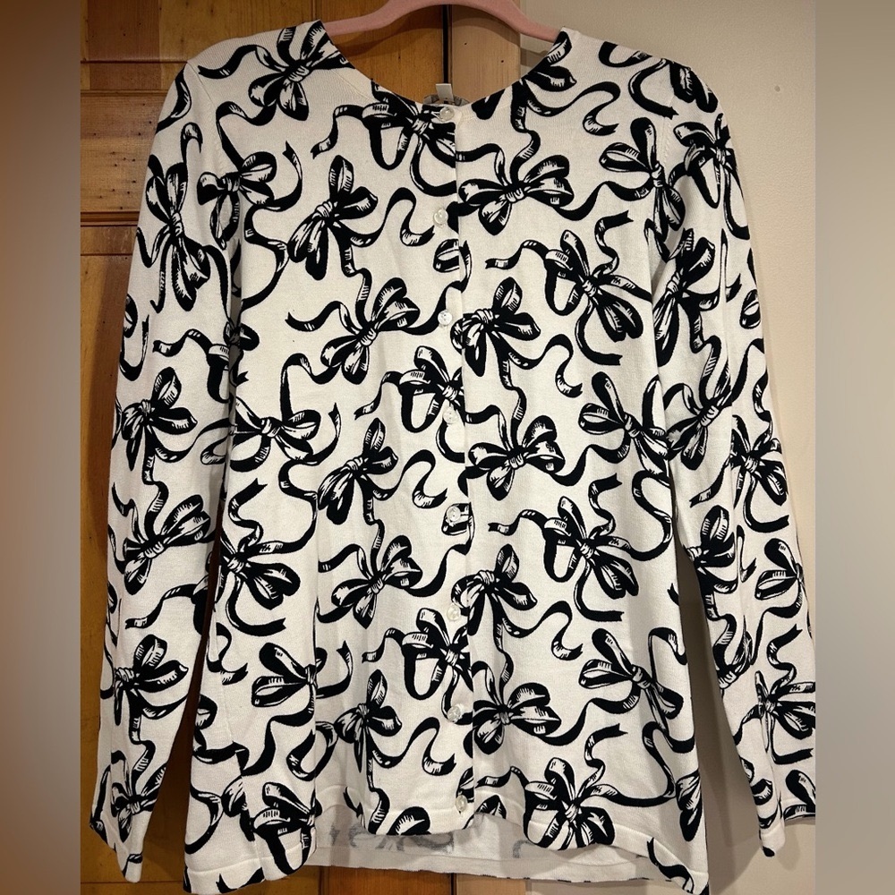 TALBOTS BOW 🎀🖤 Large Cardigan